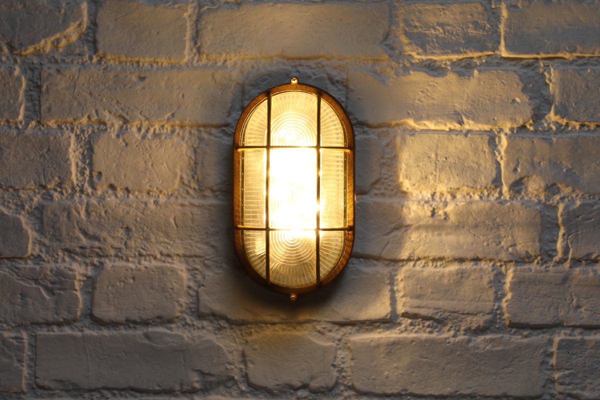 NOMA Garden Lighting - Oval Bulkhead